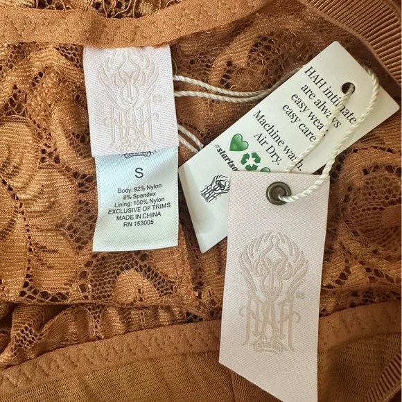 HAH Comin' in HAHT Lace Bodysuit in Brown Sugar - Picture 10 of 10